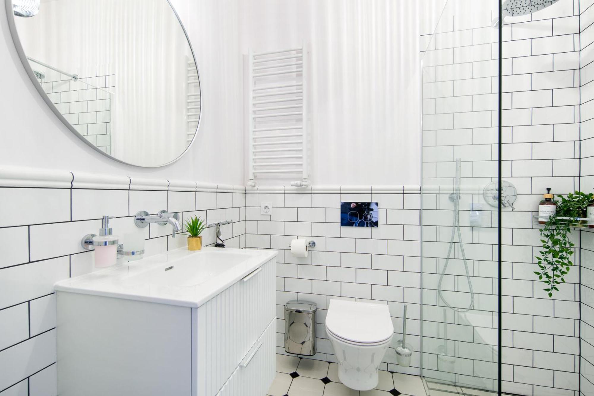 Discover Krakow Apartments - Lubomirskiego St - Classic & Modern - Near Main Station, Netflix And Ac Ngoại thất bức ảnh
