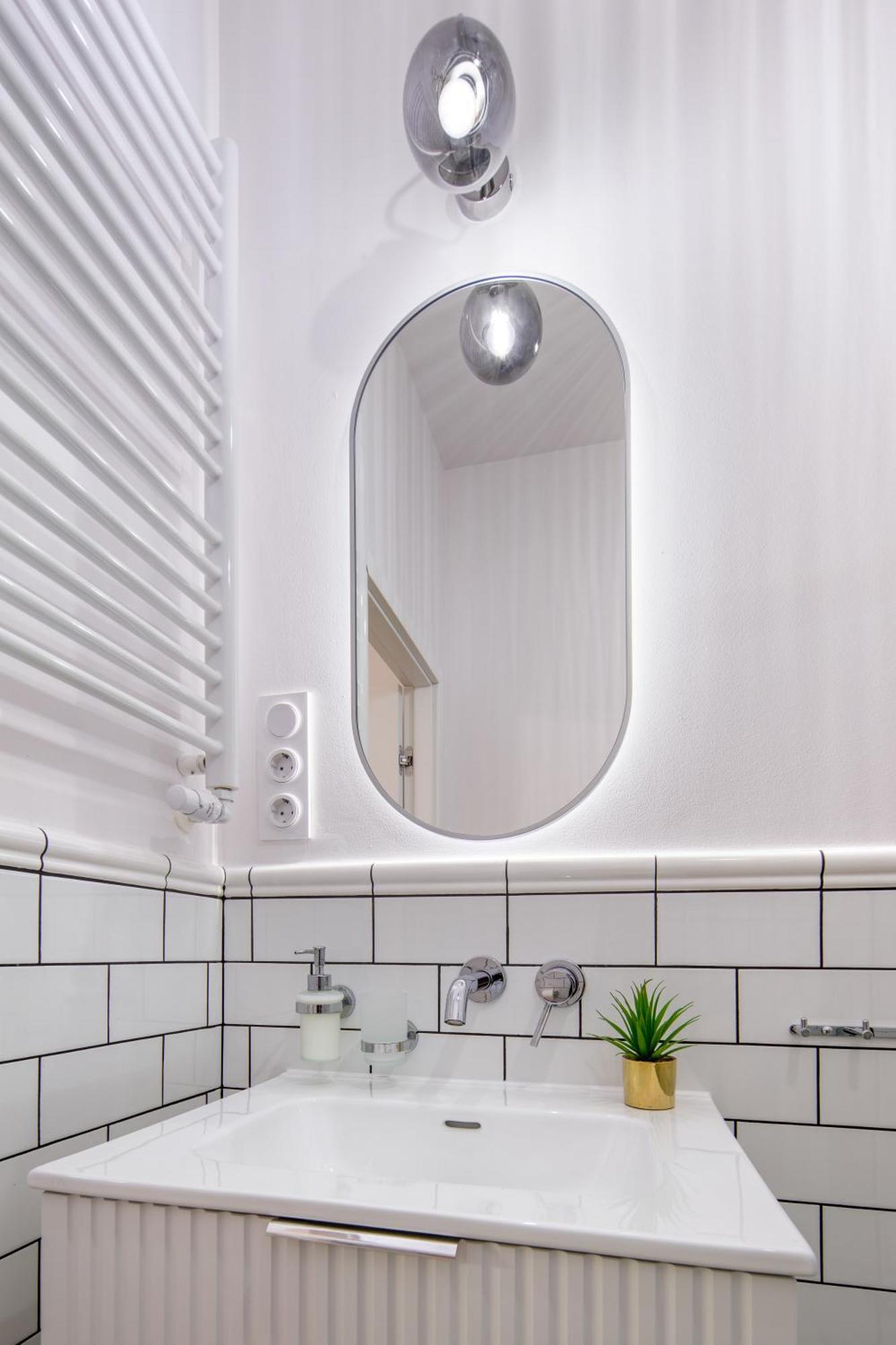 Discover Krakow Apartments - Lubomirskiego St - Classic & Modern - Near Main Station, Netflix And Ac Ngoại thất bức ảnh