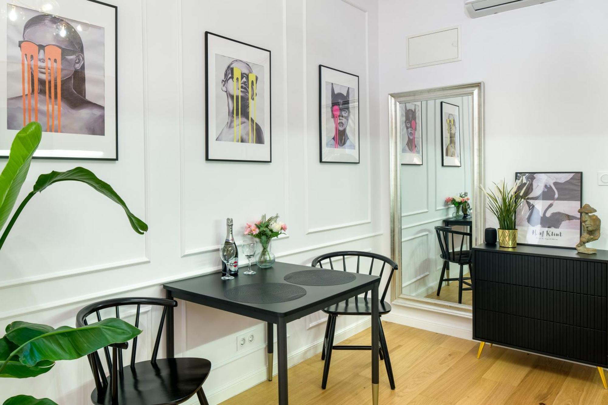 Discover Krakow Apartments - Lubomirskiego St - Classic & Modern - Near Main Station, Netflix And Ac Ngoại thất bức ảnh