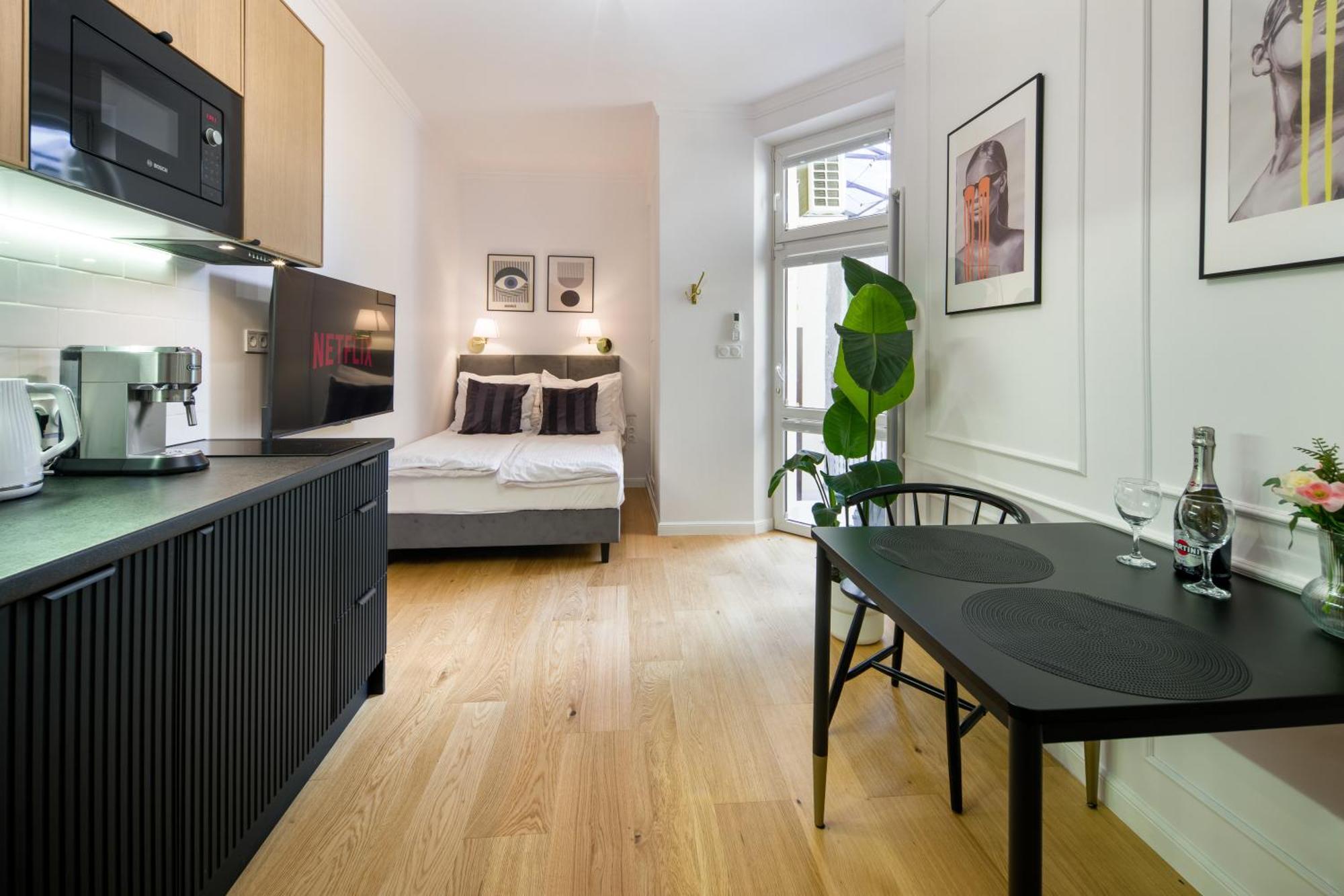 Discover Krakow Apartments - Lubomirskiego St - Classic & Modern - Near Main Station, Netflix And Ac Ngoại thất bức ảnh